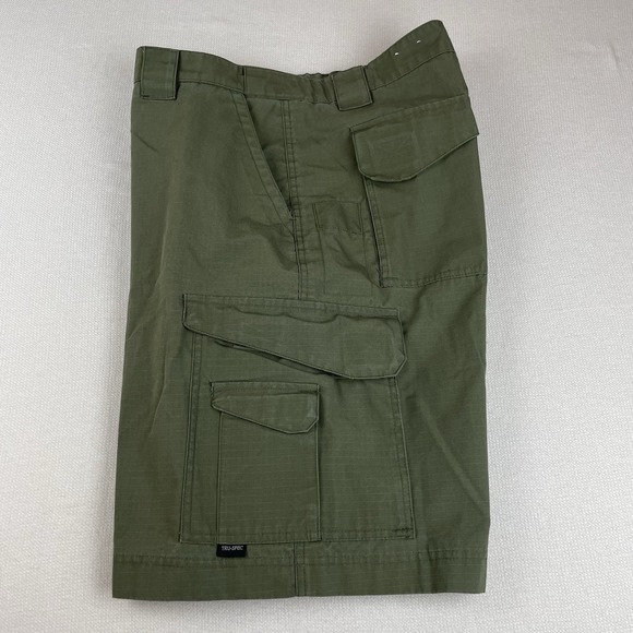 TRU-SPEC Mens Size 46 Cargo Shorts Tactical Work Utility Outdoor Hiking Green - Picture 1 of 10